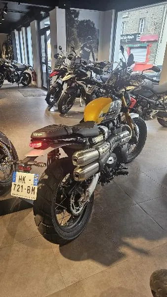SCRAMBLER 900
