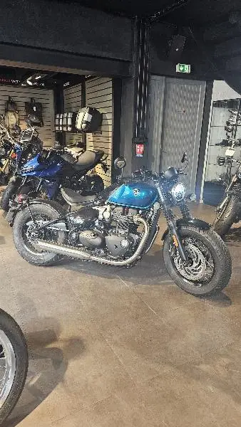 Bonneville Bobber 1200