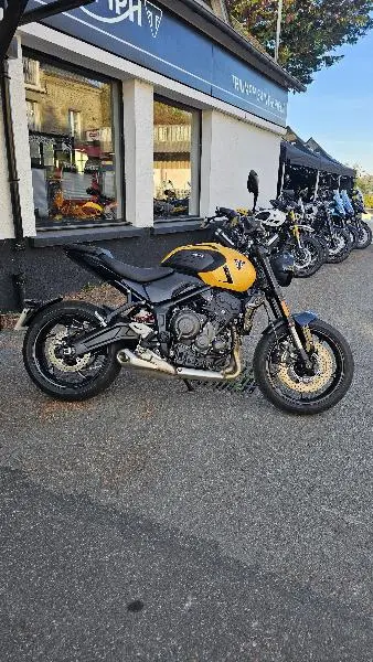 TRIDENT 660