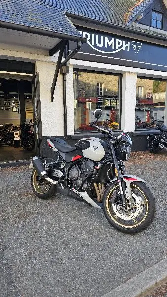 TRIDENT 800