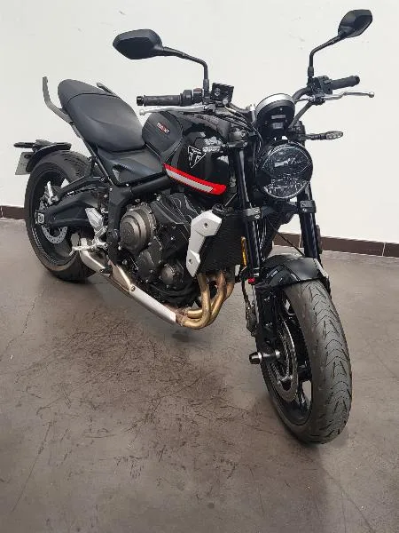 TRIDENT 660