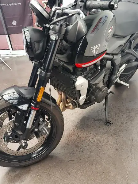 TRIDENT 660