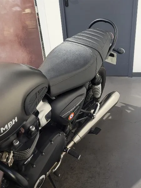 SPEED TWIN 900