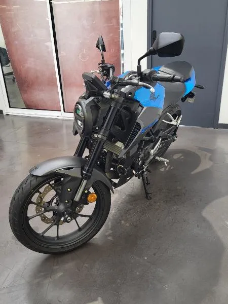 CB 125
