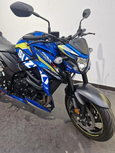 GSXS 750