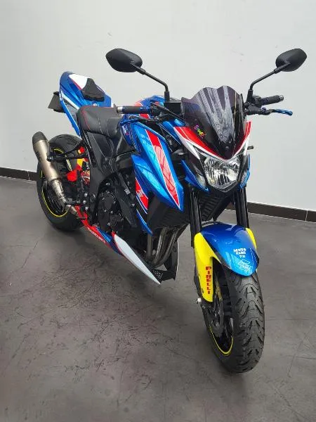 GSXS 750