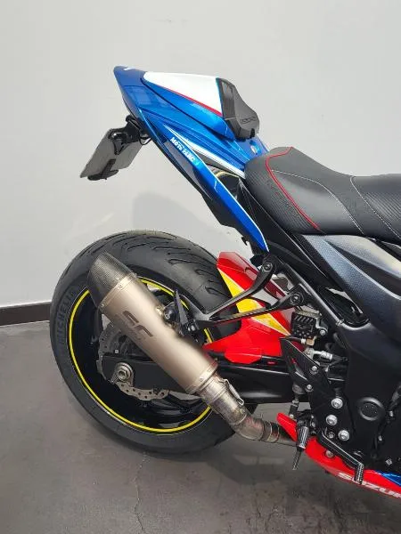 GSXS 750