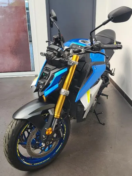 GSXS 1000