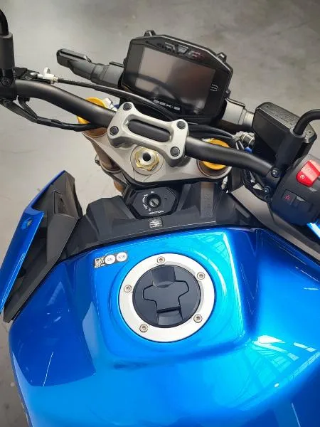 GSXS 1000
