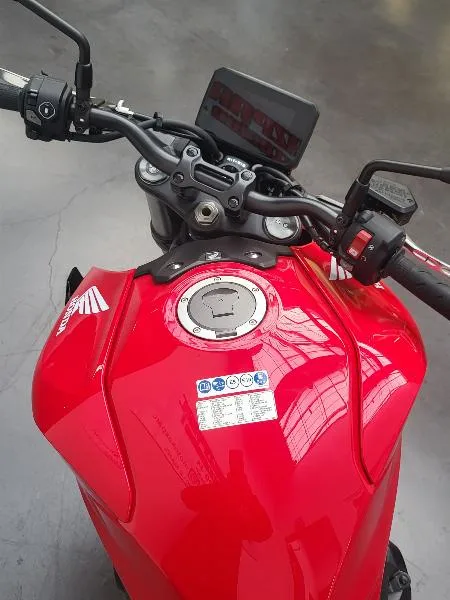 CB 1000 Hornet