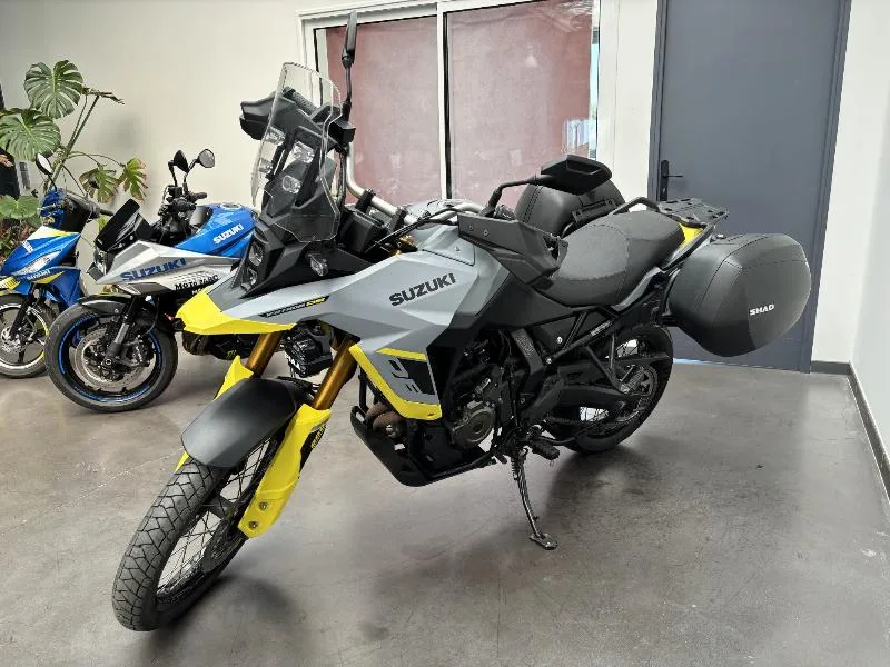 VSTROM 800 DE A2