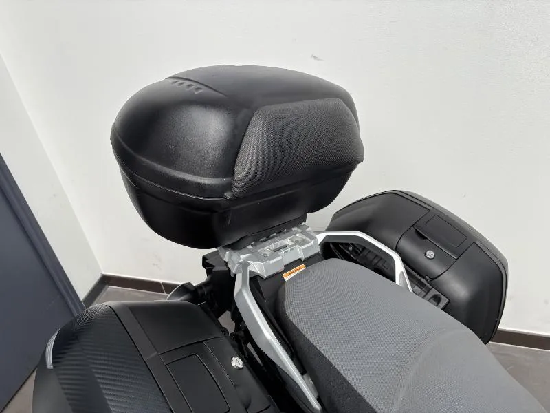DL VSTROM 1000