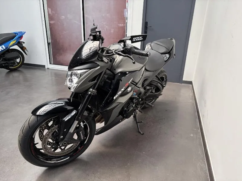 GSXS 1000