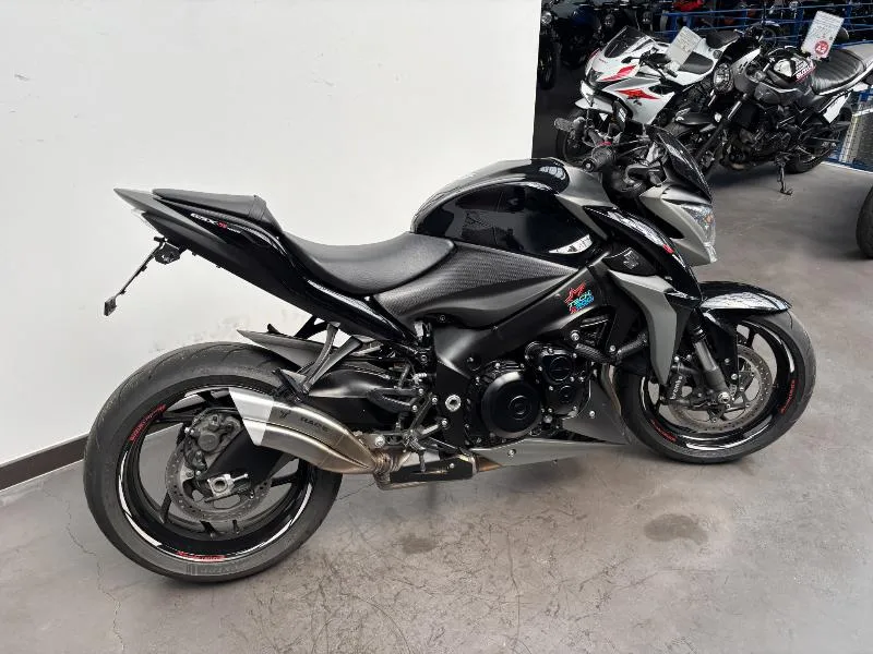 GSXS 1000
