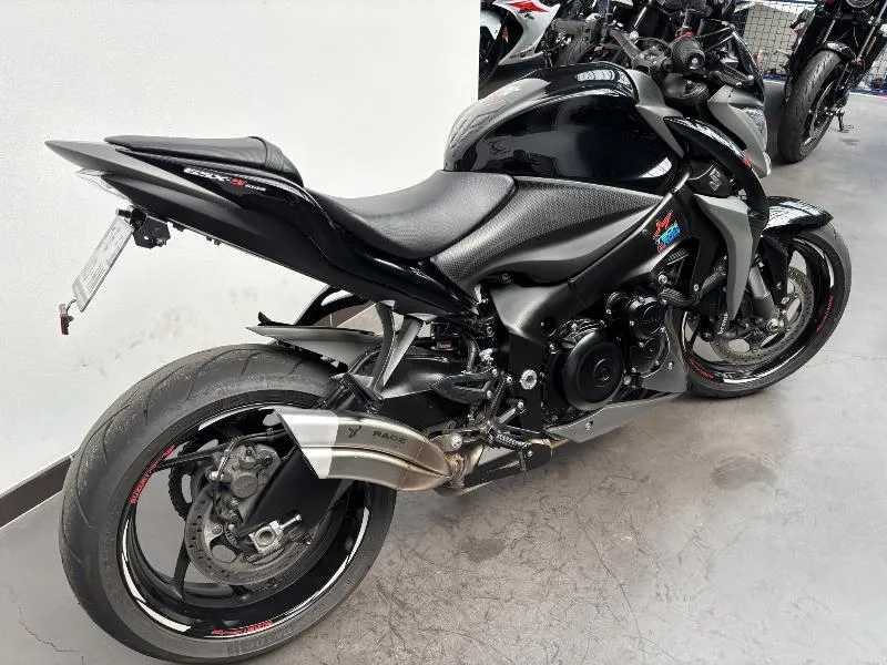 GSXS 1000