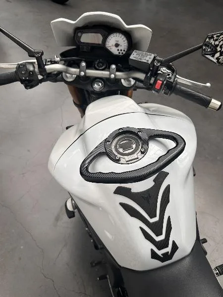 FZ8