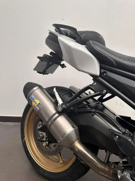 FZ8