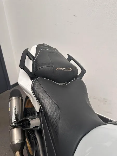 FZ8