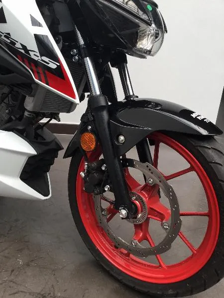 GSXS 125 ABS