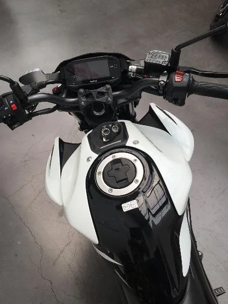 GSXS 125 ABS