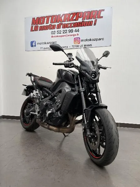 MT09