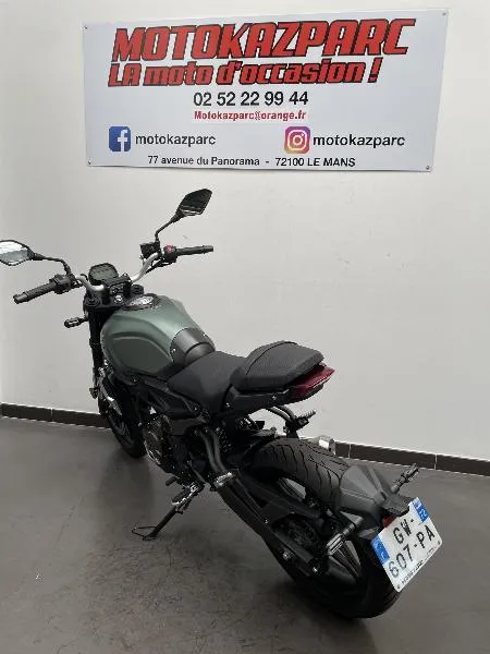 ac 300