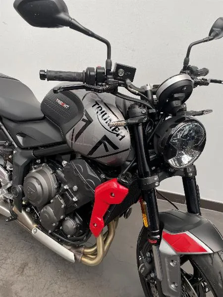 TRIDENT 660