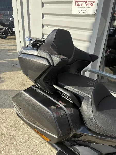 GL 1800 GOLDWING TOURING DCT