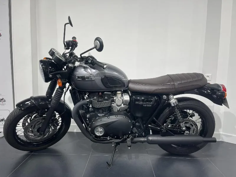 Bonneville T120 Black