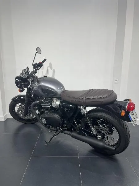 Bonneville T120 Black