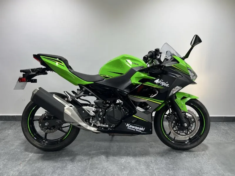 NINJA 400