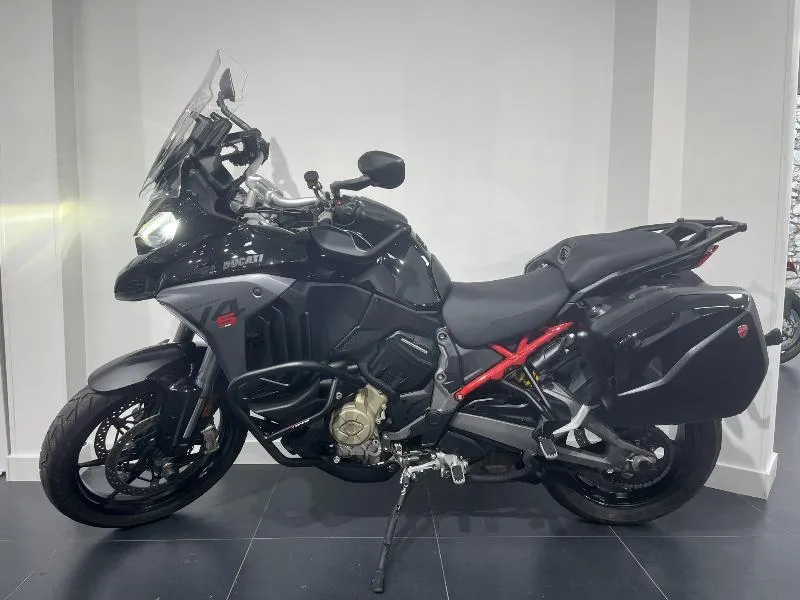 MULTISTRADA V4 S