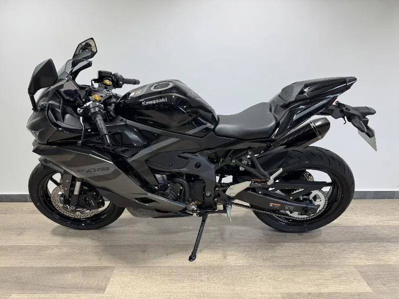 Ninja ZX4RR