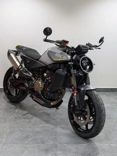 801 Vitpilen