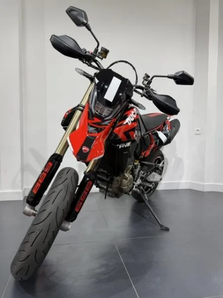 HYPERMOTARD 698 RVE