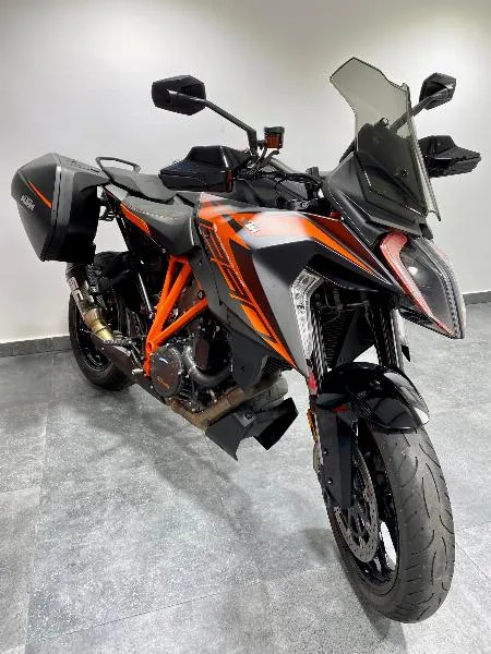 1290 SUPER DUKE GT