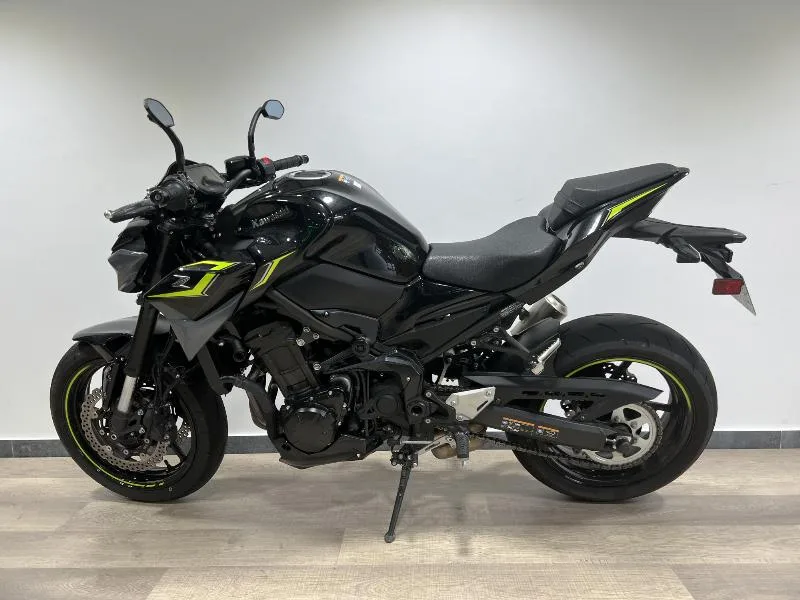 Z 900