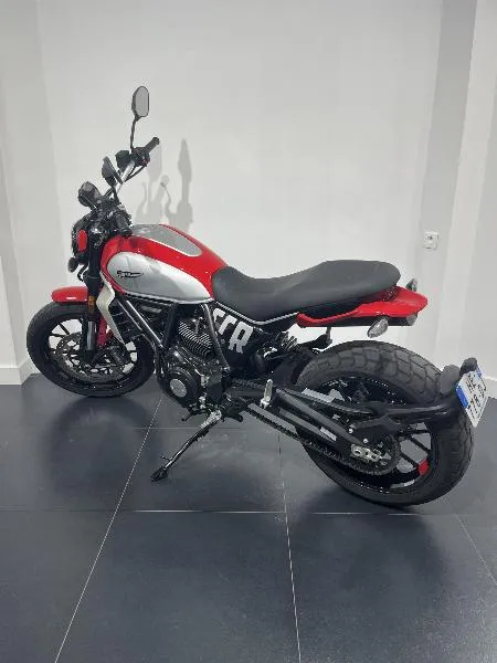 SCRAMBLER ICON