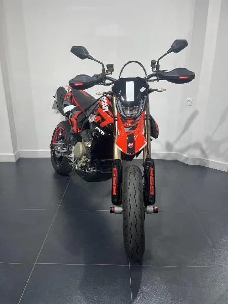 HYPERMOTARD 698 RVE