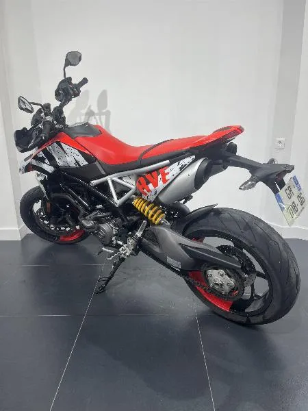 HYPERMOTARD