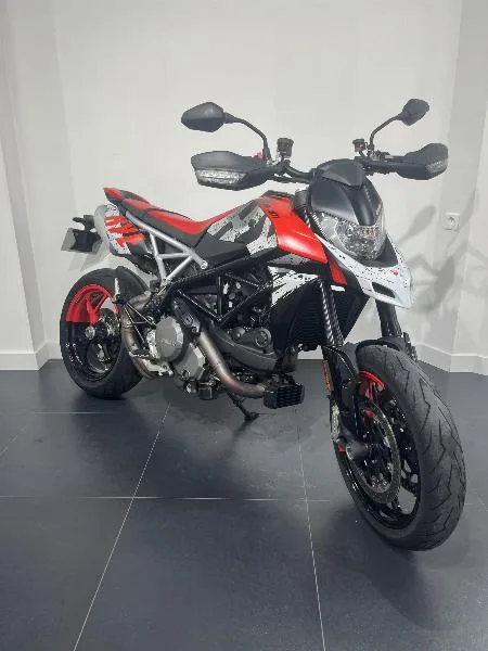 HYPERMOTARD