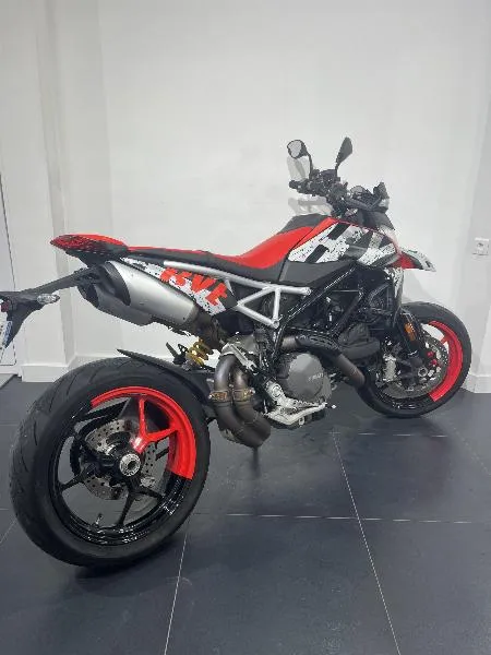 HYPERMOTARD