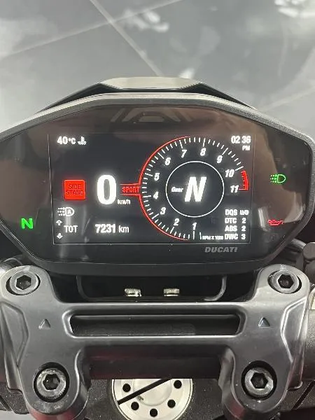 HYPERMOTARD