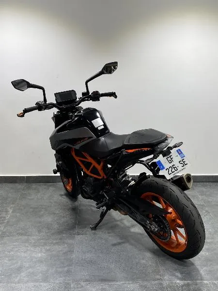 390 DUKE