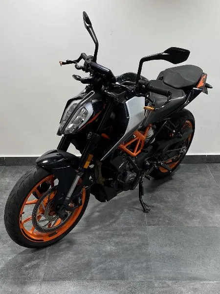 390 DUKE