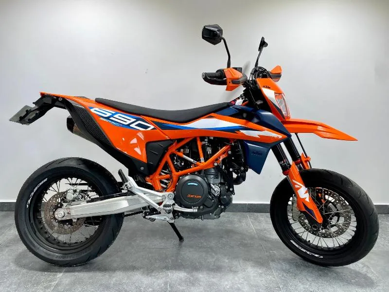 690 SMC R