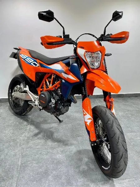 690 SMC R