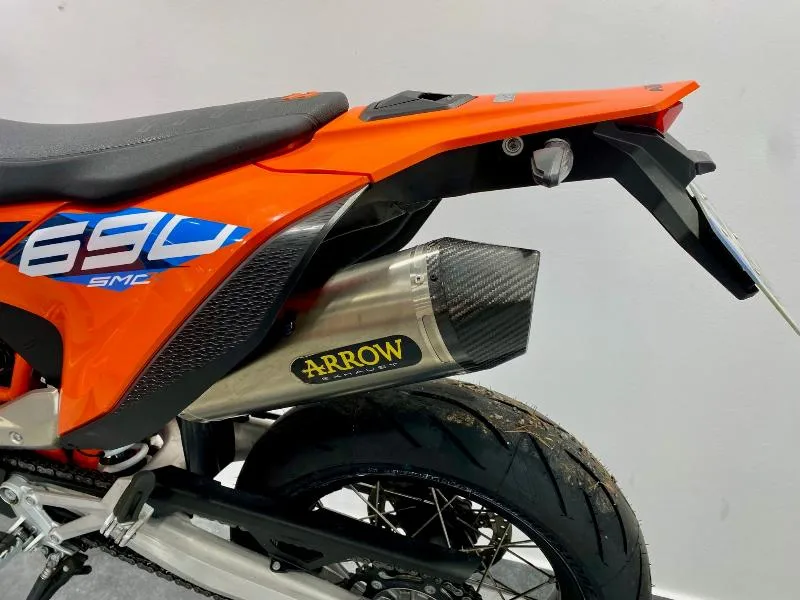 690 SMC R