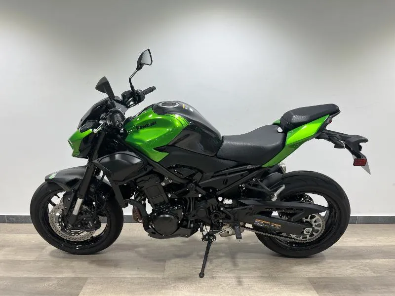 Z 900