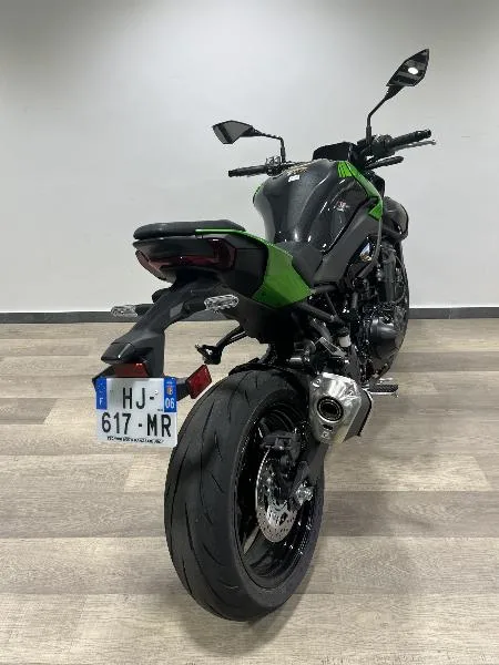 Z 900